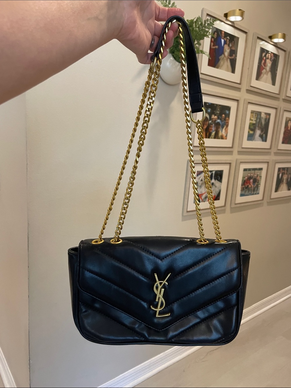 Source Unknown Black Quilted Shoulder Bag with Gold Hardware